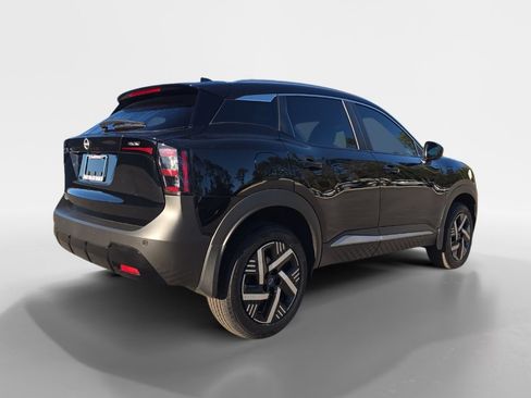 New 2026 Nissan Kicks SV image 6