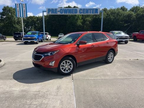 Used 2020 Chevrolet Equinox LT image 1