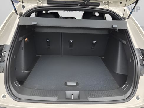 New 2026 Chevrolet Trax RS w/ Driver Confidence Package FWD image 14