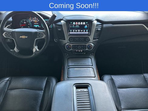 Used 2019 Chevrolet Suburban Premier RWD image 14