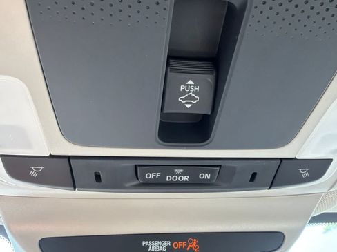 Used 2026 Honda HR-V EX-L image 23