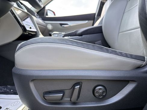 Used 2023 INFINITI QX50 Sensory AWD/4WD image 14