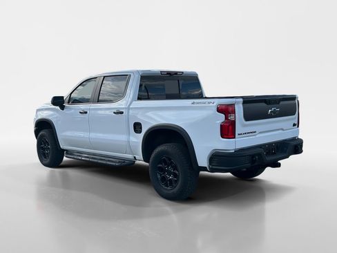 Used 2023 Chevrolet Silverado 1500 ZR2 w/ ZR2 Bison Edition AWD/4WD image 3