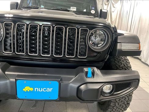 Used 2024 Jeep Wrangler Unlimited Rubicon 4xe w/ Technology Group AWD/4WD image 32