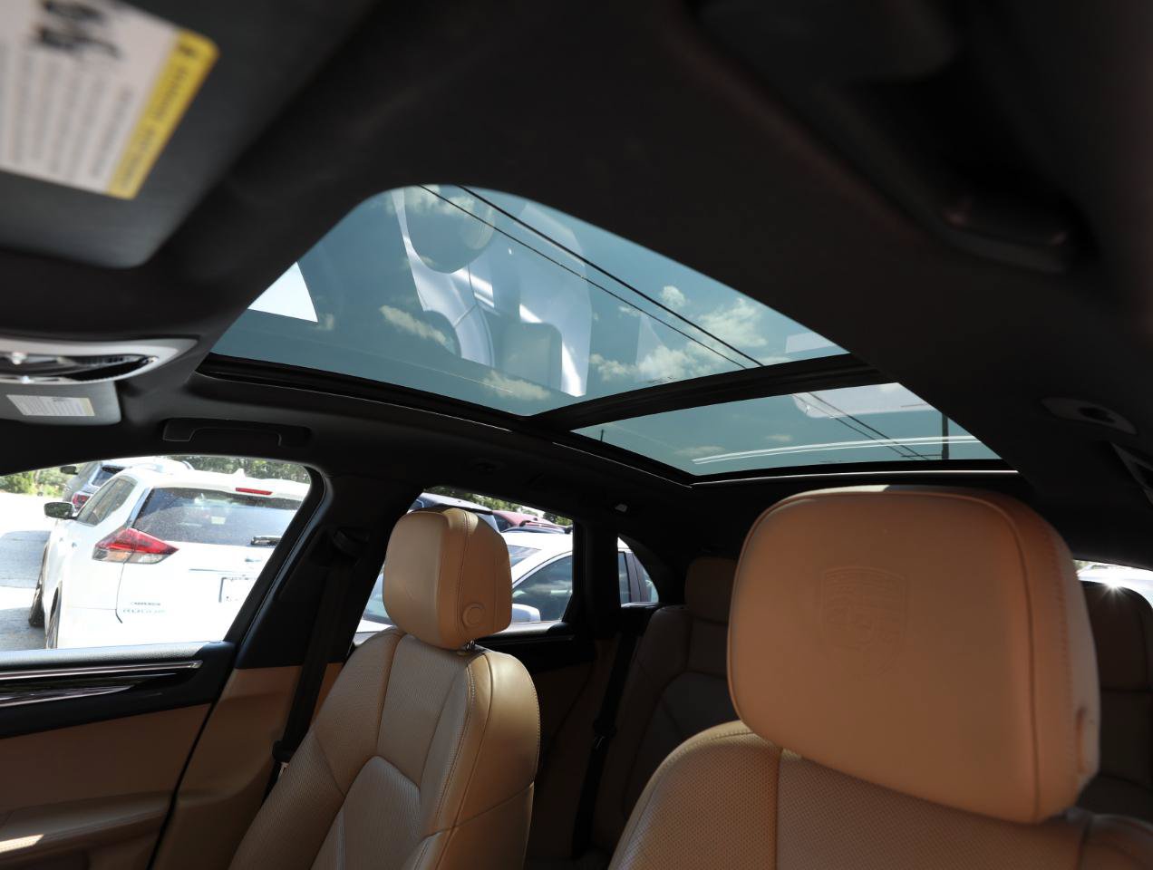 Used 2020 Porsche Macan AWD/4WD image 19