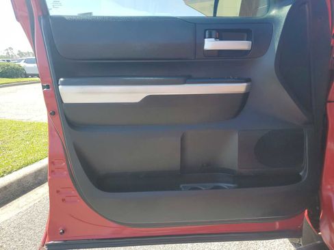 Used 2016 Toyota Tundra SR5 w/ SR5 Upgrade Package RWD image 15