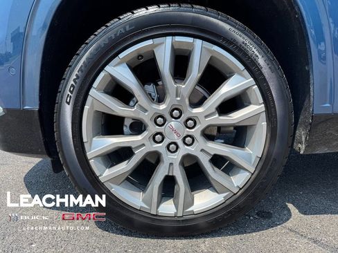 Certified 2026 GMC Acadia Denali w/ Super Cruise Package AWD/4WD image 8
