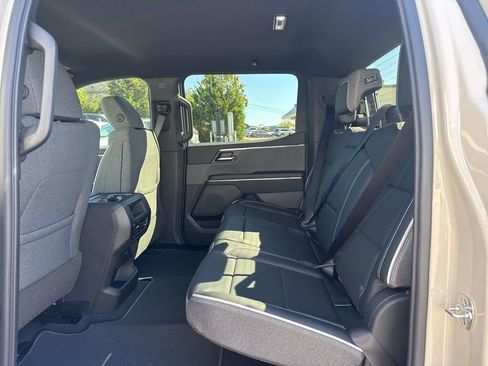 New 2026 GMC Sierra EV Elevation w/ LPO, Elevation Dark Package image 28