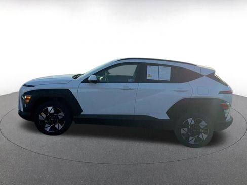 Used 2025 Hyundai Kona SEL image 9