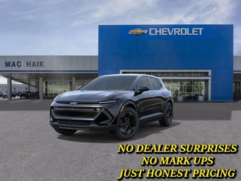 New 2026 Chevrolet Equinox EV LT w/ Midnight Package image 8