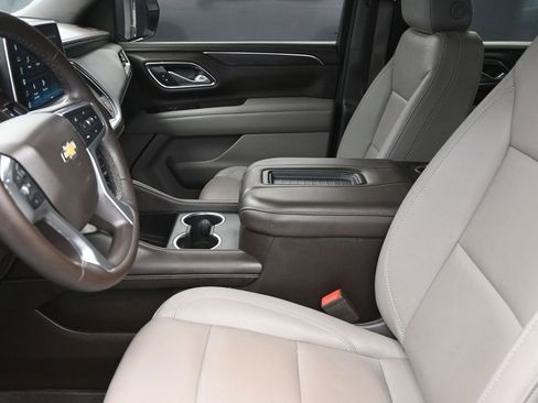 Used 2024 Chevrolet Tahoe LT RWD image 16