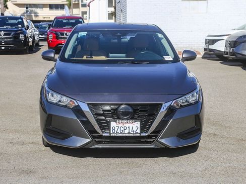 Used 2022 Nissan Sentra SV w/ SV Premium Package FWD image 2