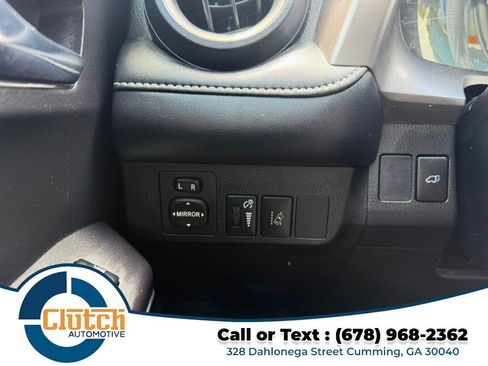 Used 2018 Toyota RAV4 XLE FWD image 15