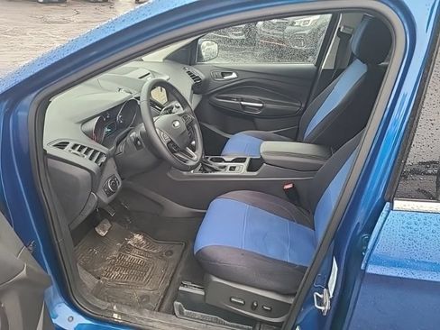 Used 2017 Ford Escape SE w/ SE Leather Comfort Package FWD image 13