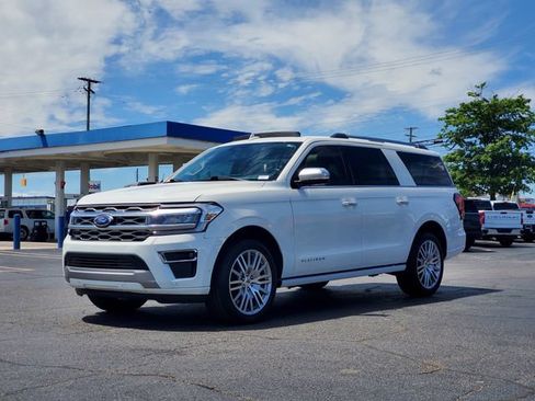 Used 2024 Ford Expedition Max Platinum AWD/4WD image 34
