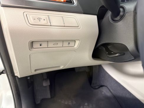 Used 2016 Hyundai Sonata Sport w/ Option Group 1V FWD image 15