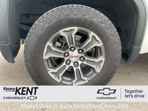 Used 2023 GMC Sierra 1500 SLE image 14