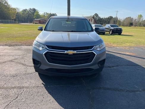 Used 2021 Chevrolet Traverse LS image 10