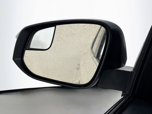 Used 2018 Toyota RAV4 XLE image 38