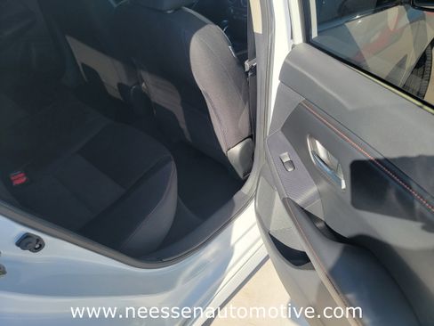 Used 2021 Nissan Sentra SR image 11