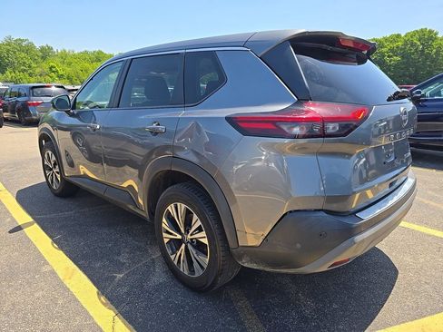 Used 2022 Nissan Rogue SV AWD/4WD image 4