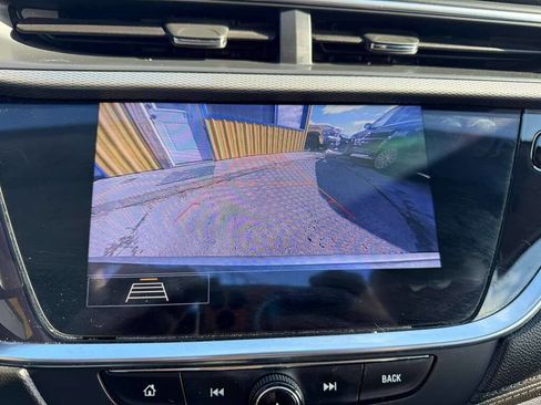 Used 2020 Buick Encore GX Select w/ Experience Buick Package image 13