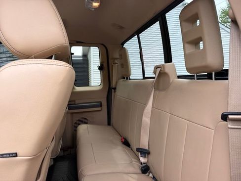 Used 2016 Ford F350 Lariat w/ Lariat Interior Package AWD/4WD image 26