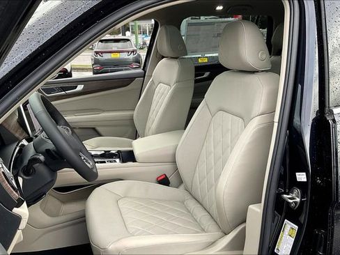 New 2025 Volkswagen Atlas SEL Premium R-Line image 10