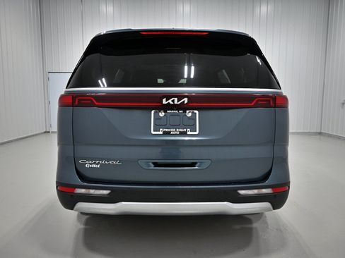 Used 2022 Kia Carnival SX Prestige FWD image 37