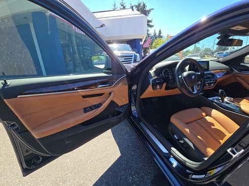 Used 2018 BMW 530e RWD image 20