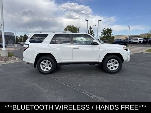 Used 2016 Toyota 4Runner SR5 w/ Four Season Floor Mat Package AWD/4WD image 3
