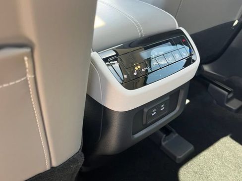 Certified 2026 INFINITI QX60 Luxe w/ Cargo Package FWD image 27