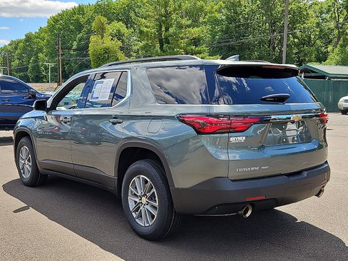 Used 2023 Chevrolet Traverse LT AWD/4WD image 4