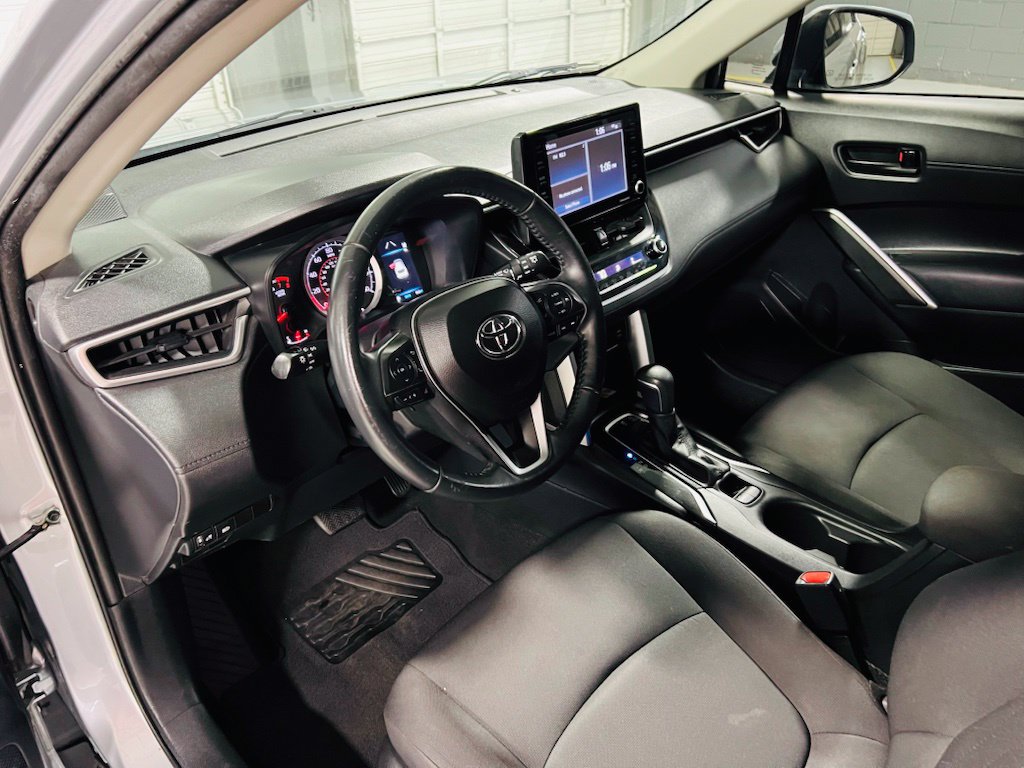 Used 2022 Toyota Corolla Cross LE FWD image 20