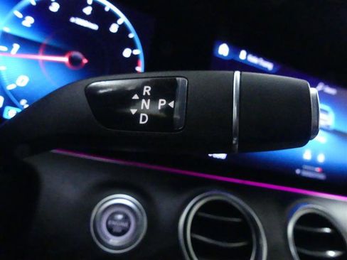 Used 2022 Mercedes-Benz E 350 4MATIC image 19