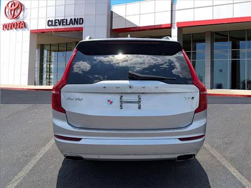 Used 2018 Volvo XC90 T6 Momentum w/ Convenience Package AWD/4WD image 6