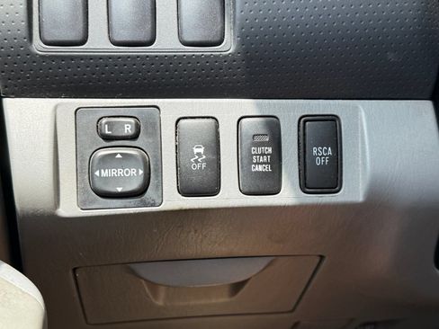 Used 2010 Toyota Tacoma 4x4 Access Cab w/ SR5 Pkg #2 image 23