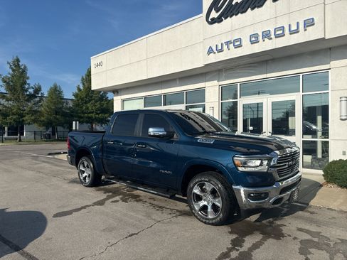 Used 2022 RAM 1500 Laramie AWD/4WD image 1