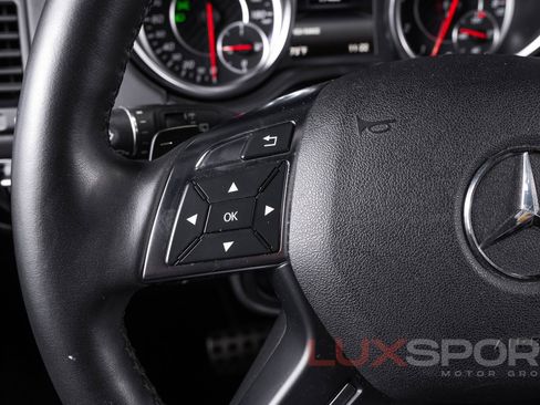 Used 2016 Mercedes-Benz G 63 AMG 4MATIC image 29