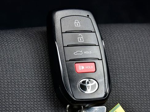 Certified 2024 Toyota Corolla SE image 24