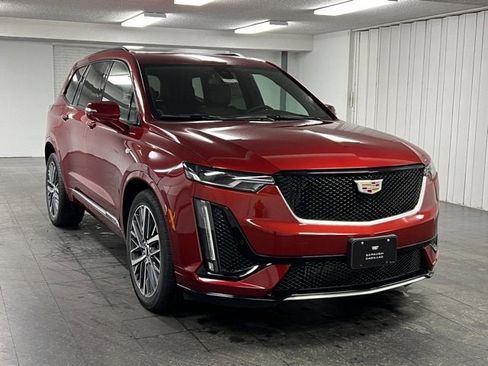 New 2025 Cadillac XT6 Sport w/ LPO, Floor Liner Package image 7