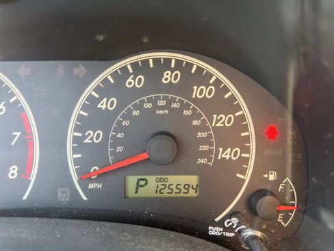 Used 2011 Toyota Corolla LE image 8