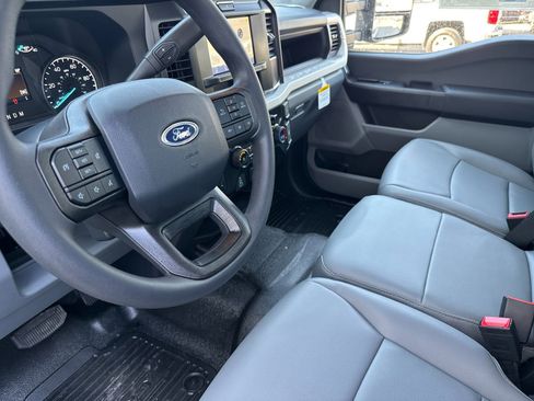 New 2026 Ford F250 XL w/ XL Off-Road Package image 9