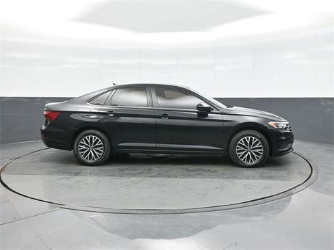 Used 2021 Volkswagen Jetta SE image 8