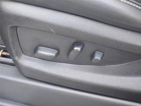 Used 2019 GMC Yukon SLT w/ Open Road Package image 31