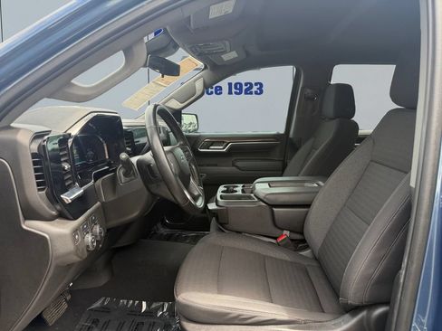 Used 2024 Chevrolet Silverado 1500 RST AWD/4WD image 10