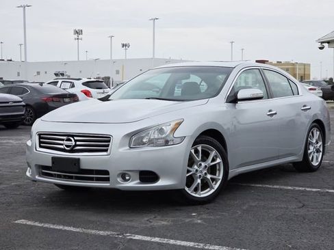 Used 2014 Nissan Maxima 3.5 SV w/ SV Value Package image 2