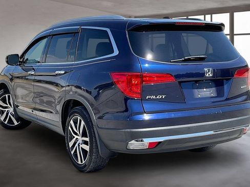 Used 2017 Honda Pilot Touring image 4