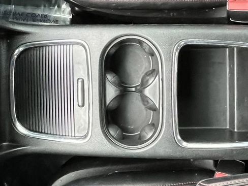 Used 2019 Dodge Grand Caravan GT image 14