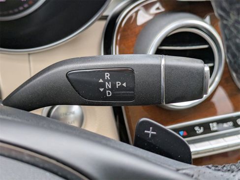 Used 2018 Mercedes-Benz GLC 300 image 40